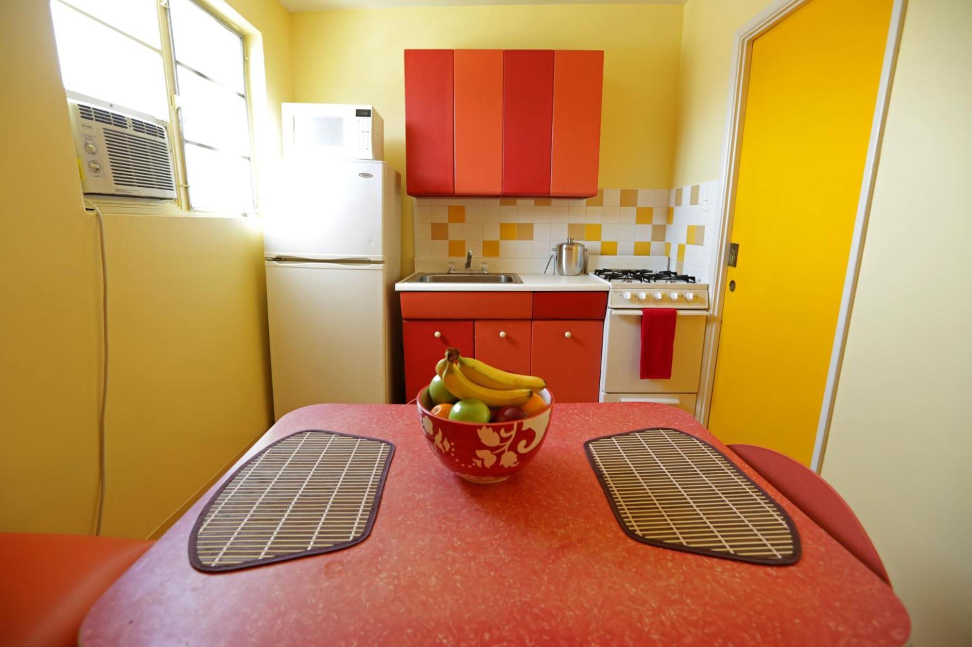 Banana Bungalow Hollywood Hotel & Hostel Лос Анджелис Екстериор снимка