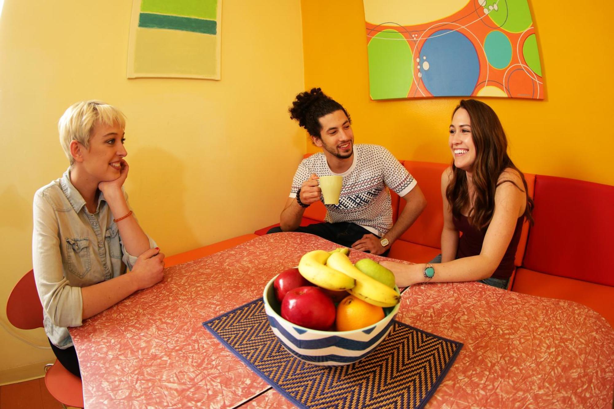 Banana Bungalow Hollywood Hotel & Hostel Лос Анджелис Екстериор снимка