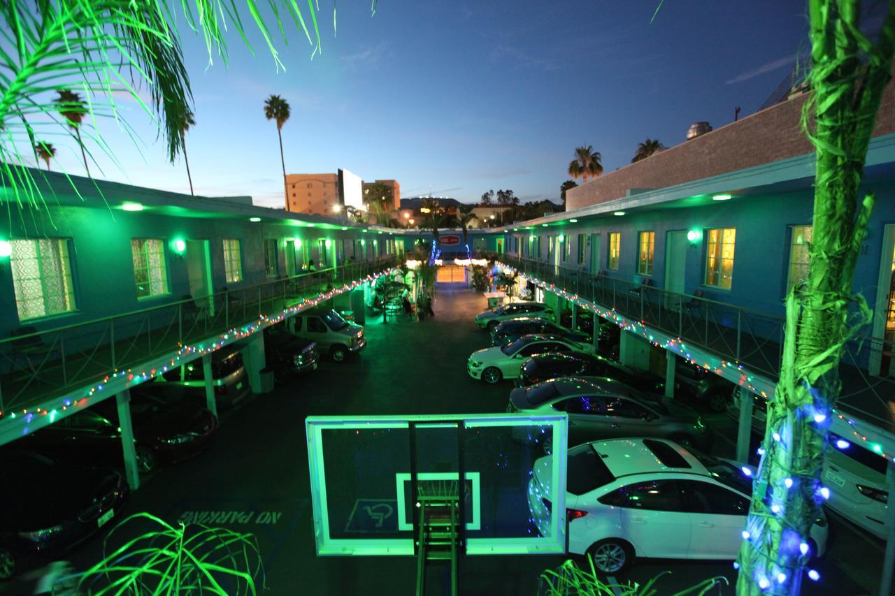 Banana Bungalow Hollywood Hotel & Hostel Лос Анджелис Екстериор снимка