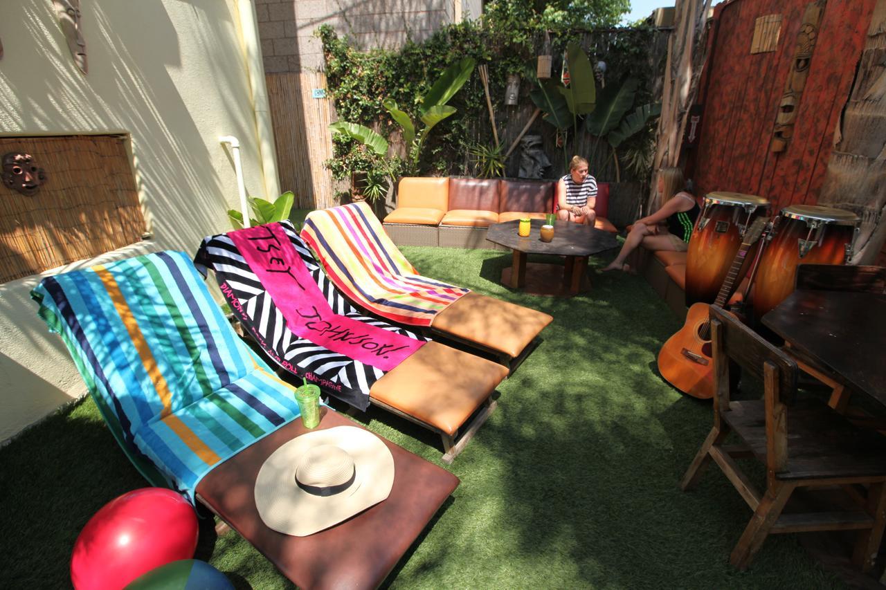 Banana Bungalow Hollywood Hotel & Hostel Лос Анджелис Екстериор снимка
