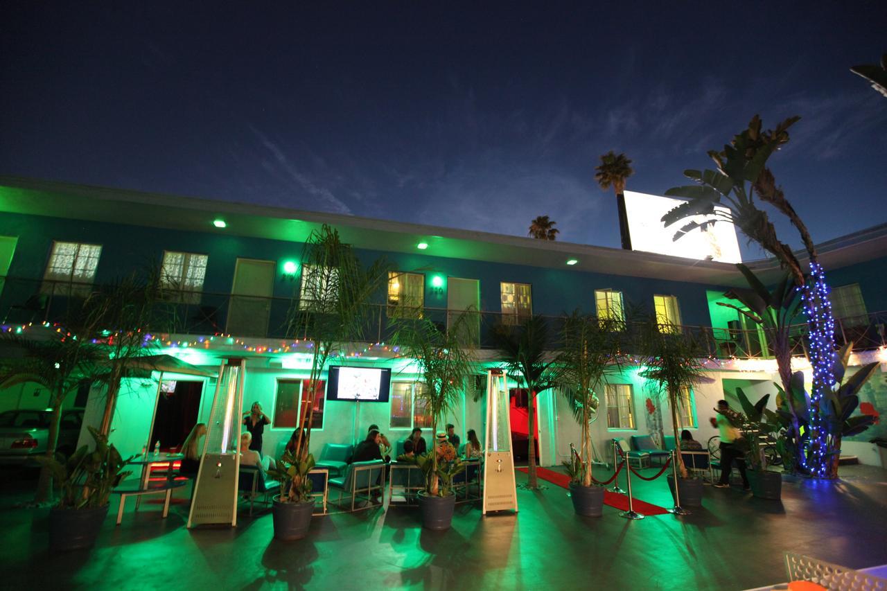 Banana Bungalow Hollywood Hotel & Hostel Лос Анджелис Екстериор снимка